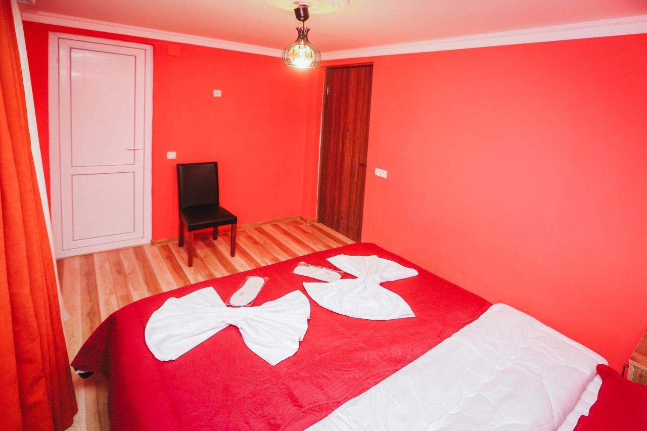 קוטאיסי Bebo Babu Guest House מראה חיצוני תמונה