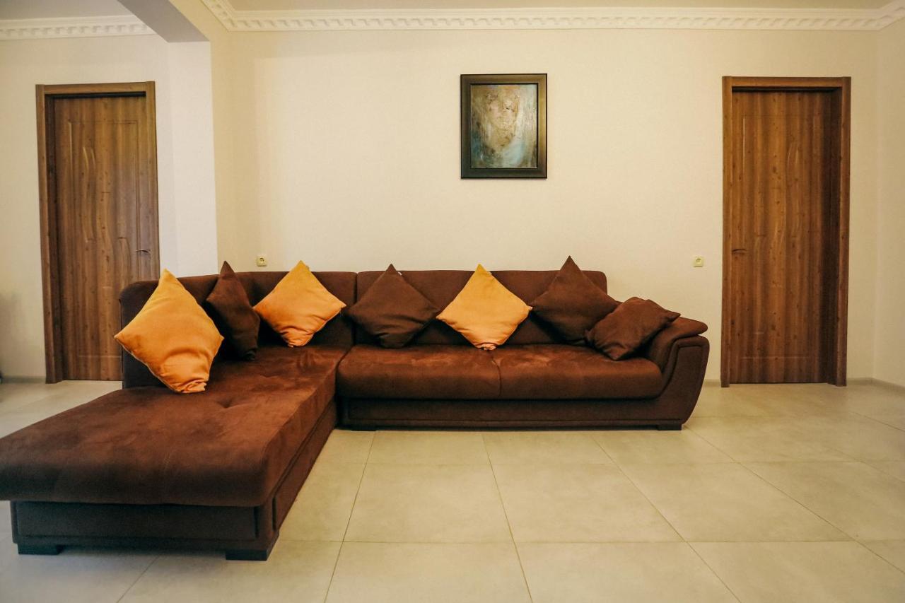 קוטאיסי Bebo Babu Guest House מראה חיצוני תמונה